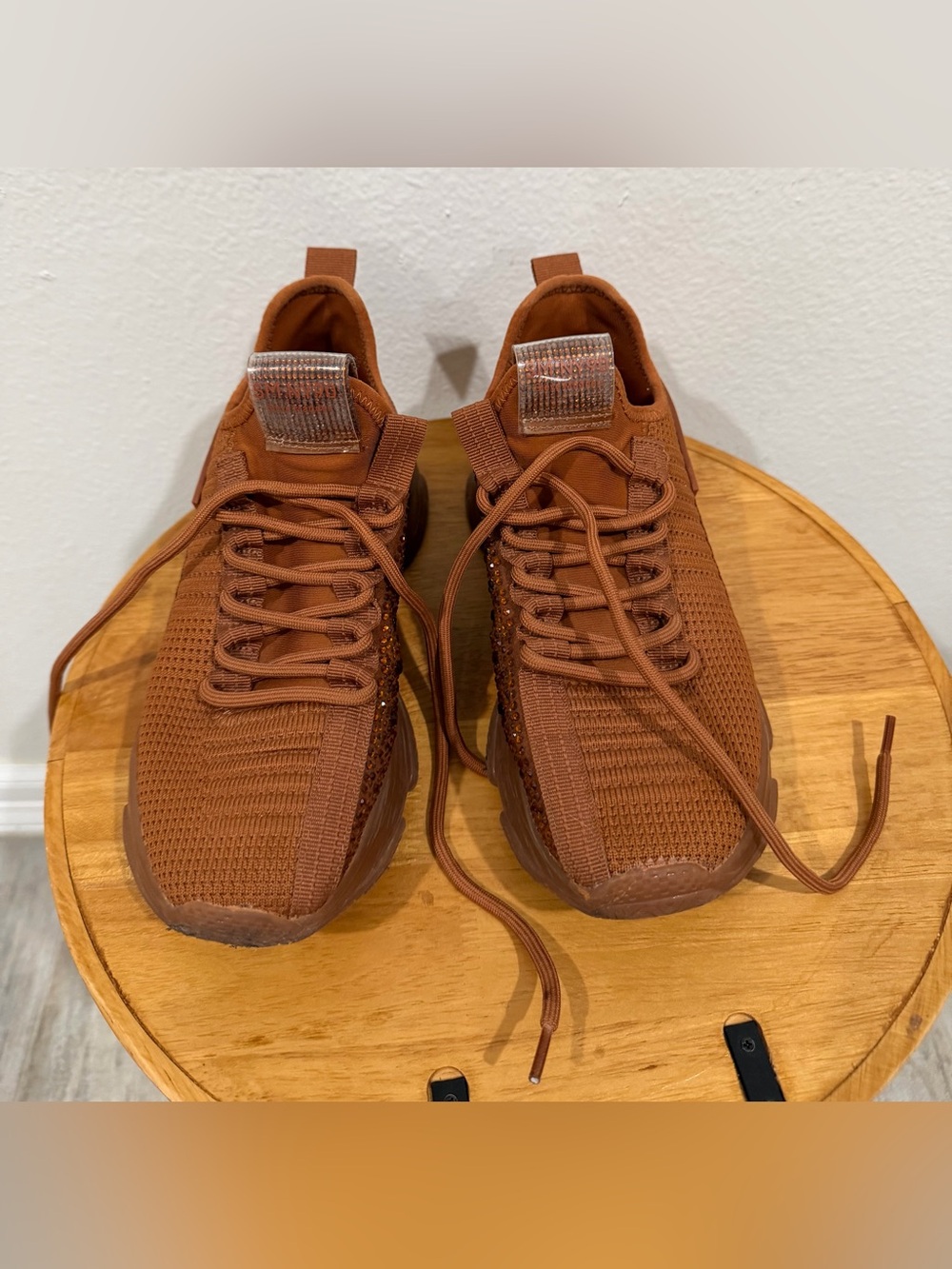 Steve Madden Maxima Sneaker size 6